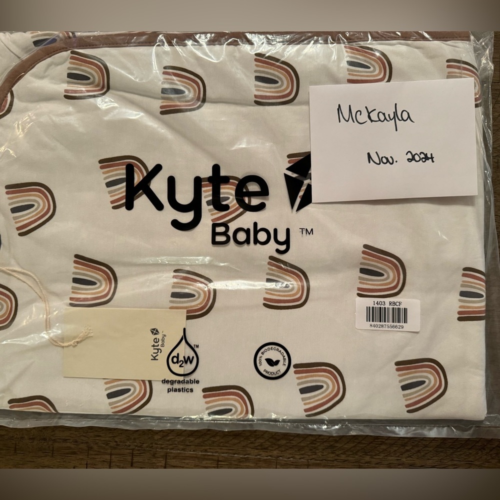 Coffee Rainbow Baby Blanket NIB - Kyte Baby